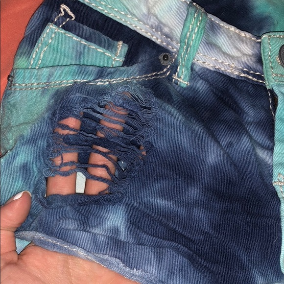 tie dye ripped shorts - Picture 4 of 4